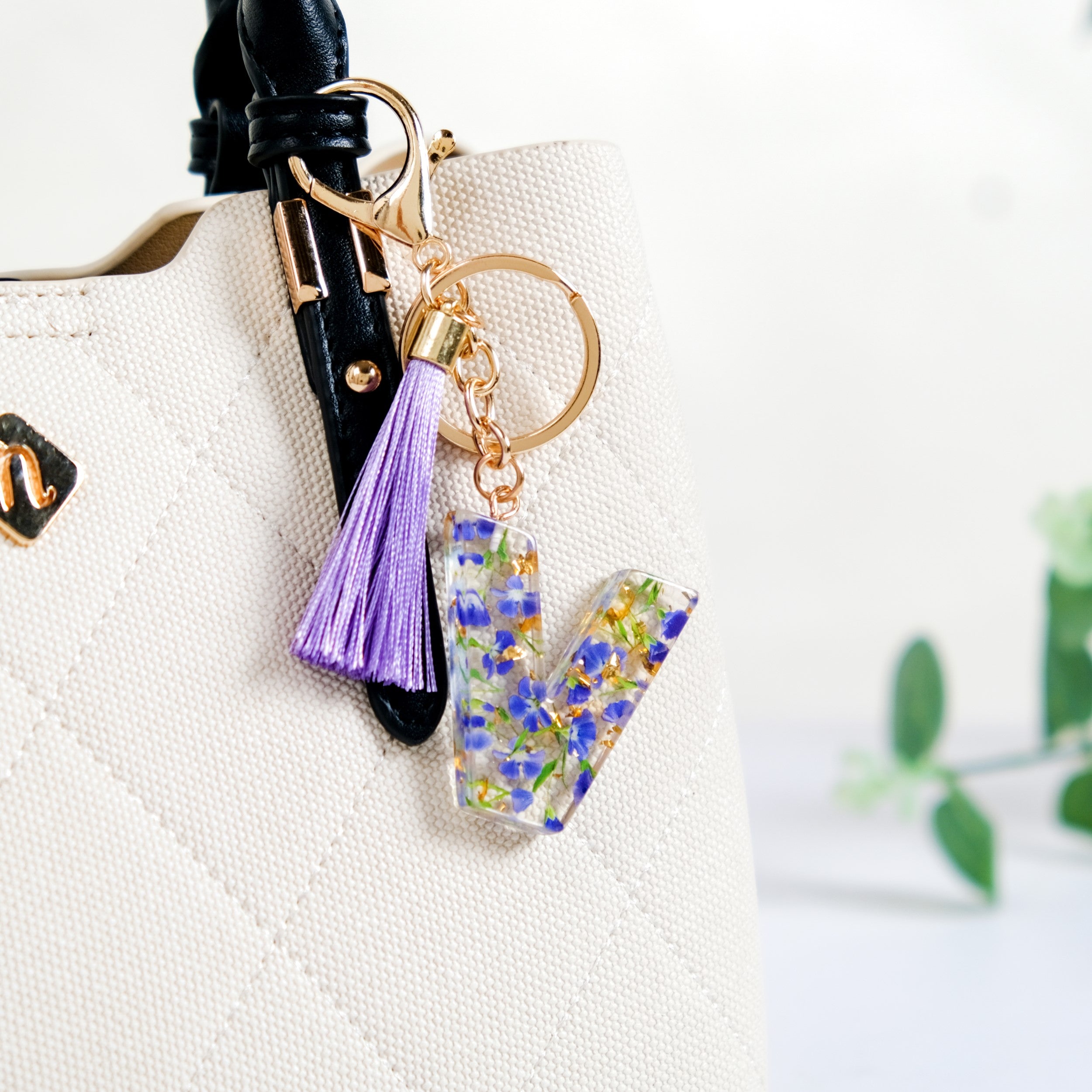 Violet Whimsy Pressed Flower V Keychain Online - Premium Keychain