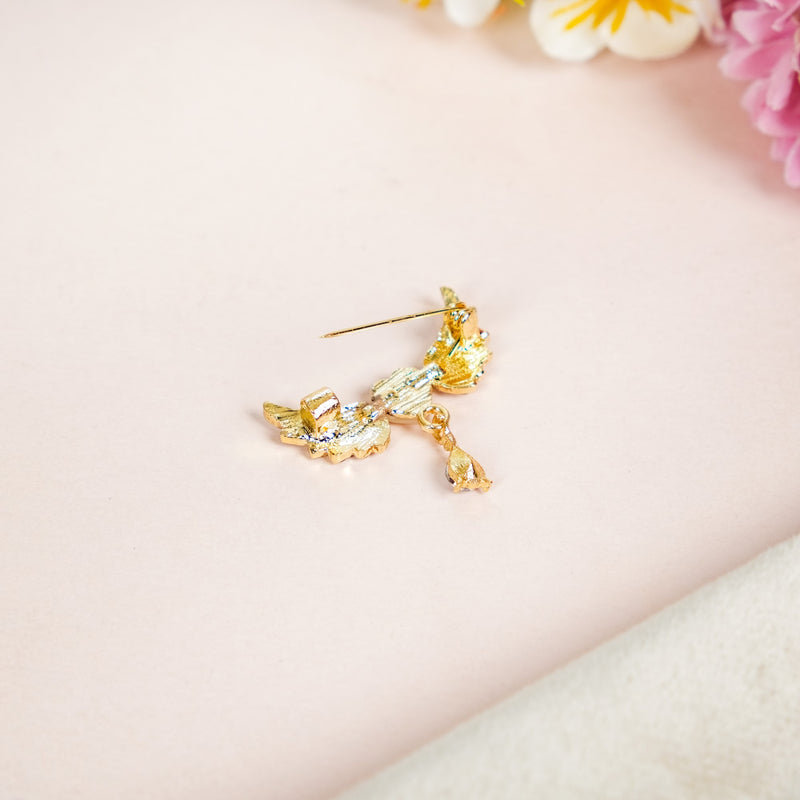 Angel Wing And Heart Brooch Gold