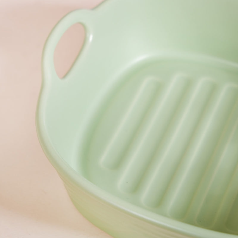 Sage Green Large Ceramic Serving Bowl 800 ml - Serving bowl, ceramic bowl, large bowl, bowl with handle, baking bowl, microwave safe bowl