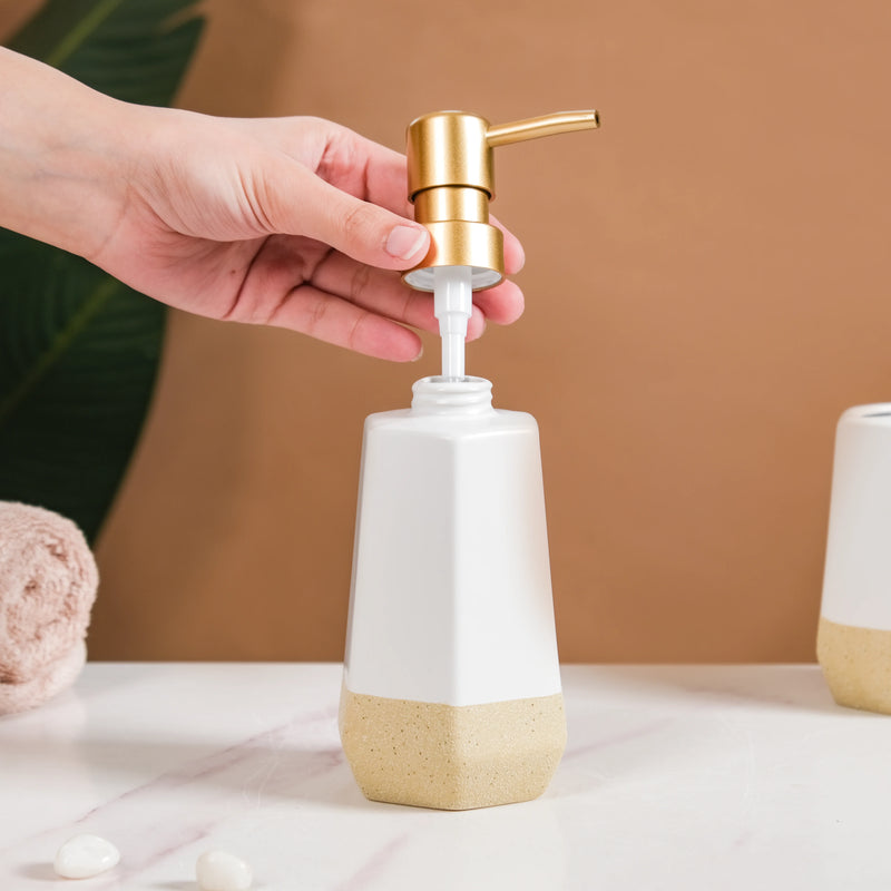 Modern Bathroom Accessories Set Of 3