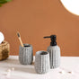 Ribbed Contemporary Bath Set Of 3