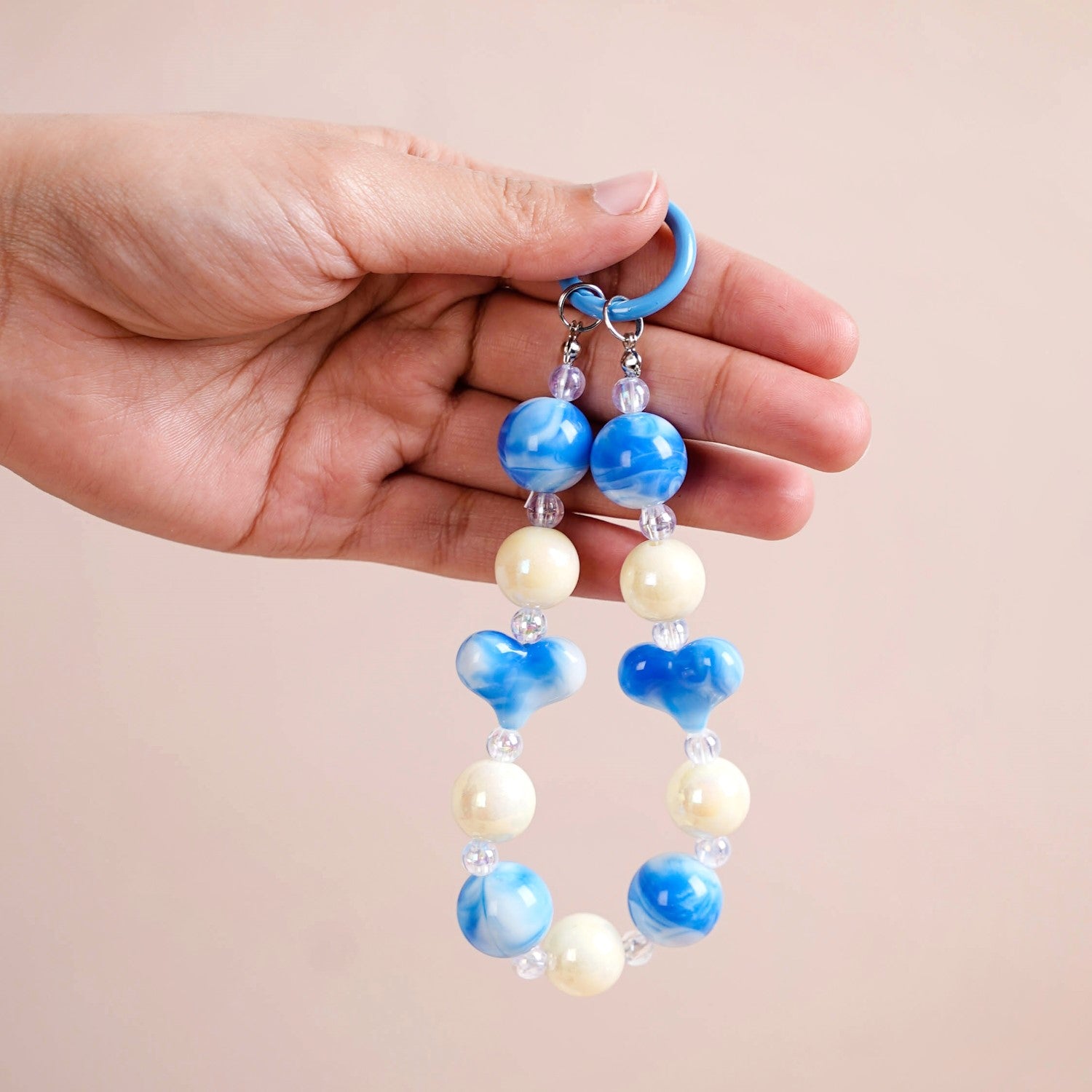 Aqua Amour Beaded Keychain Online - Premium Keychain | Nestasia