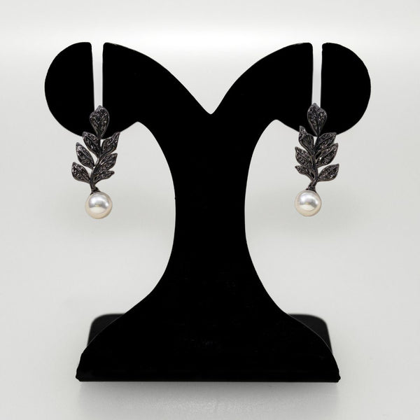 Black Pearl Leaf Dangles