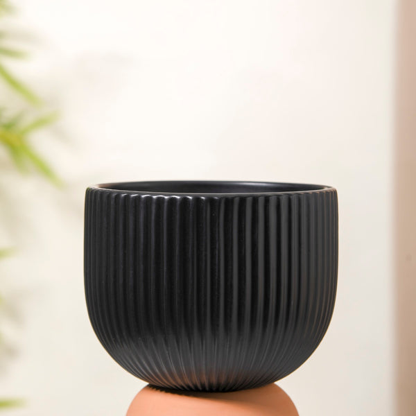 Minimalist Black Ribbed Pedestal Vase