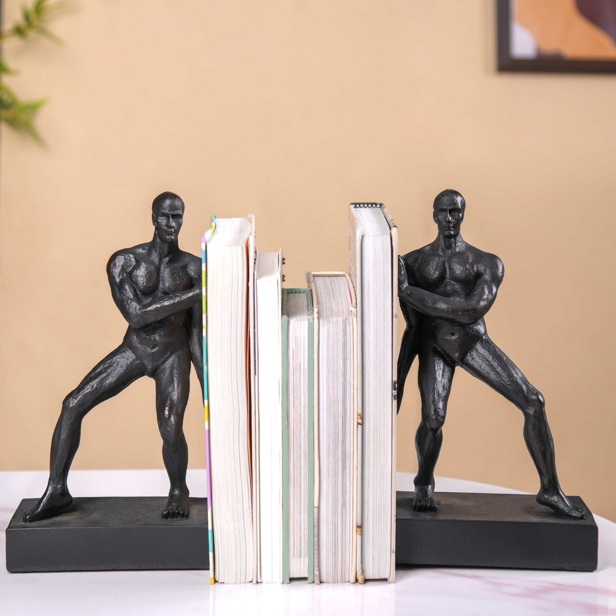 Muscle Men Resin Bookend Set Black Online - Premium Book Stand | Nestasia