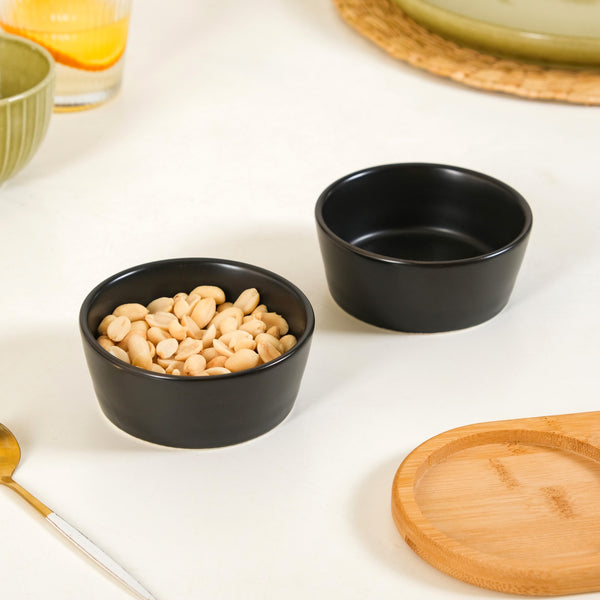 Black Snack Bowls Set Of 2 With Serving Tray 200ml