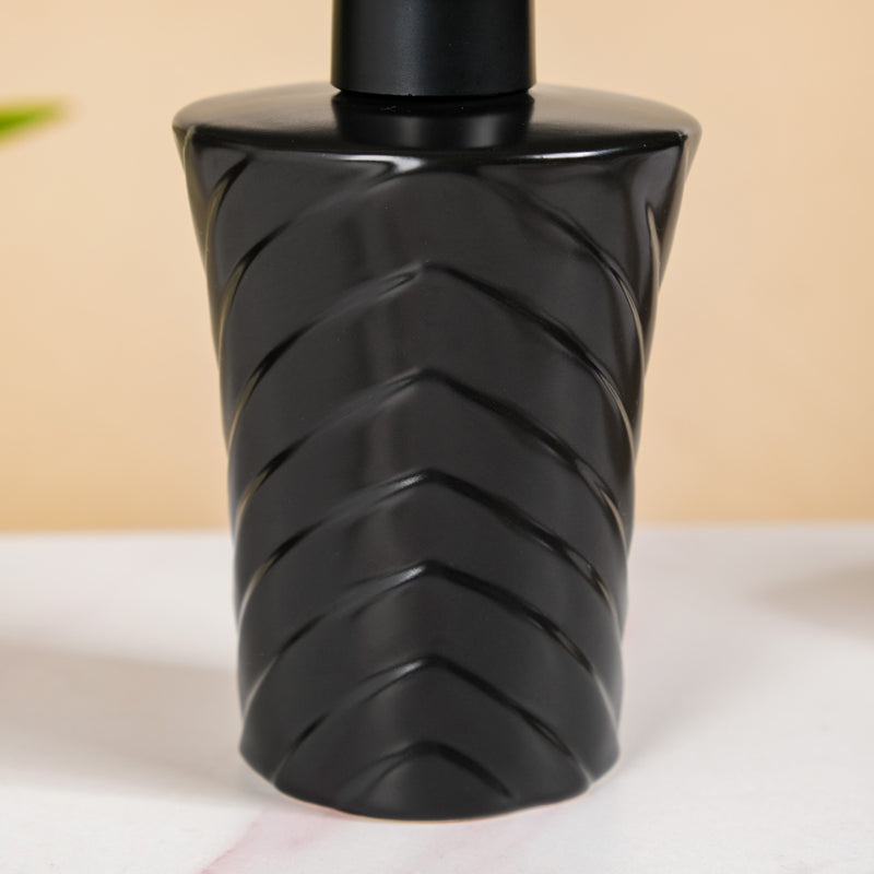 Geometric Design Liquid Dispenser Black 300ml