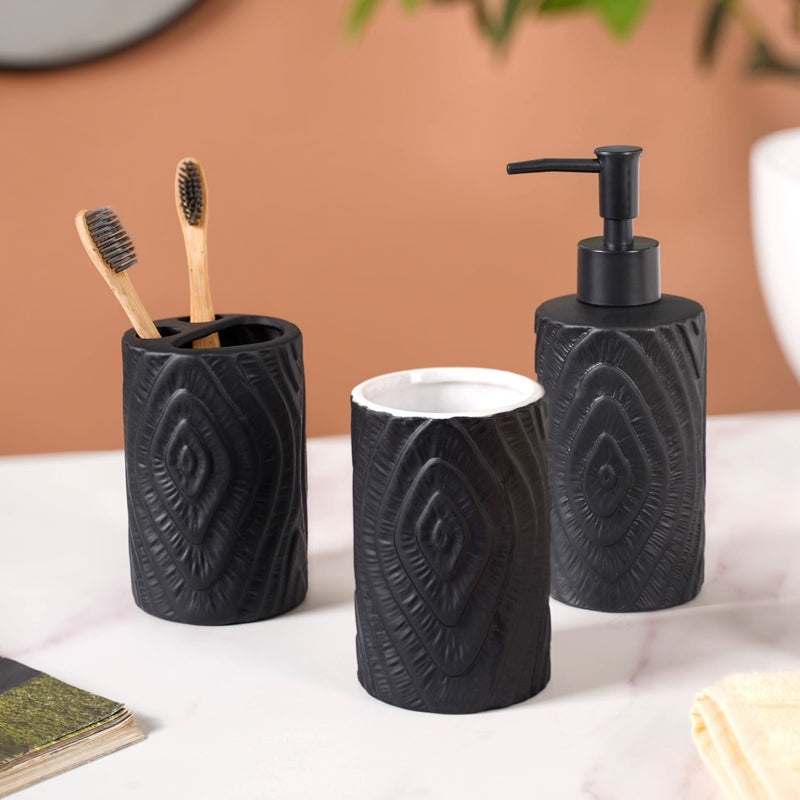 Matte Tree Ring Design Bath Set Of 3 Black
