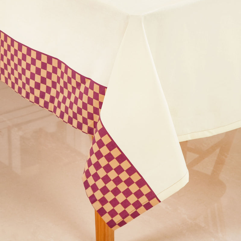 Checkered Border 8 Seater Table Cloth 274x152cm