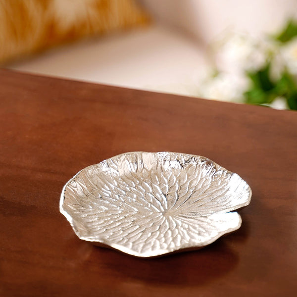 Set Of 2 Silver Lotus Leaf Decorative Tray