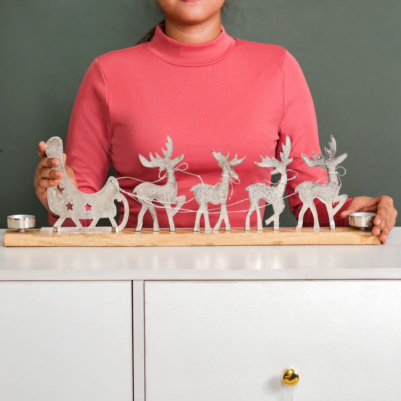 Reindeer Santa Sleigh Showpiece With Tealight Holders