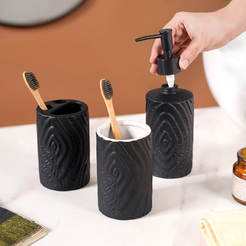 Matte Tree Ring Design Bath Set Of 3 Black
