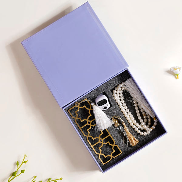 Elegant Devotional Gift Hamper Set Of 12