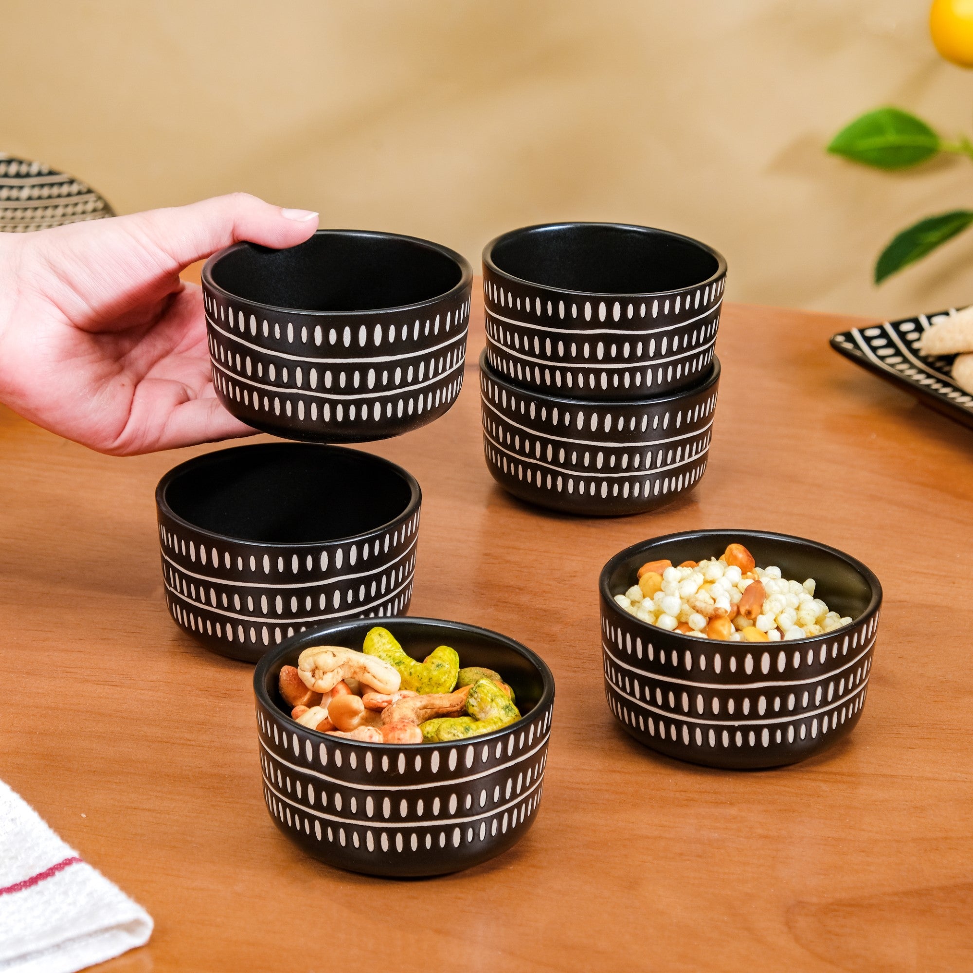 Ceramic Kuro Small Bowls Set Of 6 200ml Online - Premium Snack