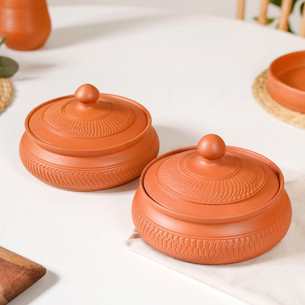 Set Of 2 Engraved Terracotta Serving Bowls With Lid 1400ml