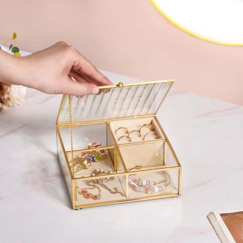 Fluted Lid Multicompartment Vanity Box