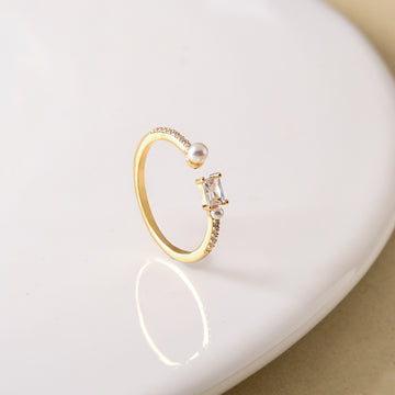 Emerald Cut Pearl Ring Gold