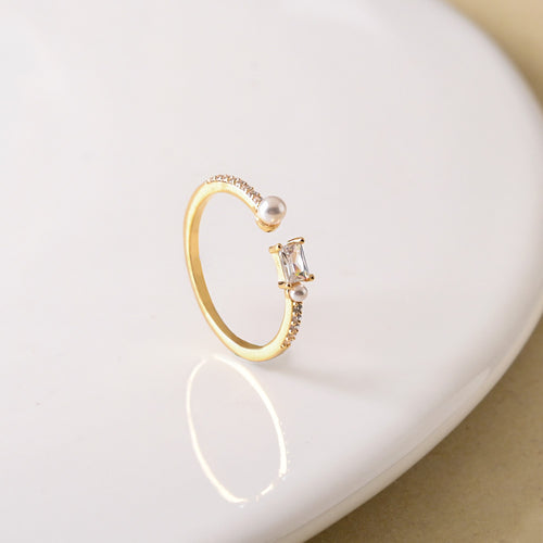 Emerald Cut Pearl Ring Gold