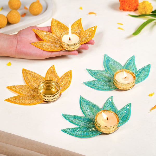 Festive Lotus Tealight Candle Holder Set Of 4