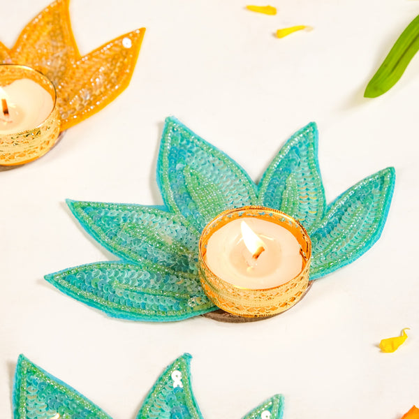 Festive Lotus Tealight Candle Holder Set Of 4