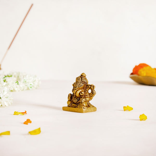 Ganpati Bappa Murti Showpiece 4cm