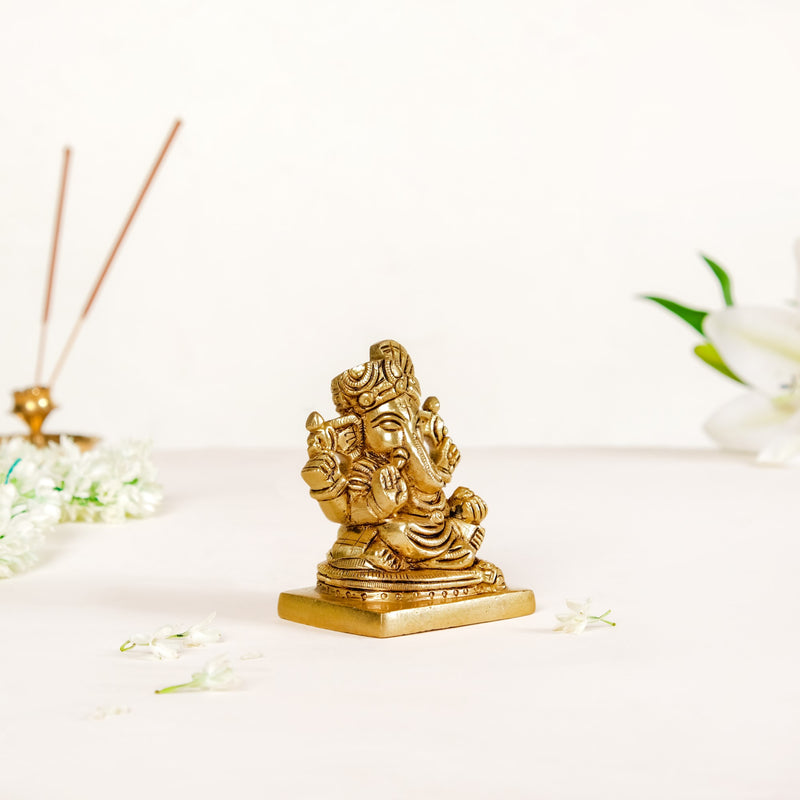 Ganpati Brass Idol 8cm - Ganpati Brass Idol, Ganpati Statue, Brass Ganesh Idol, Decorative Ganpati Figure, Sacred Brass Idol