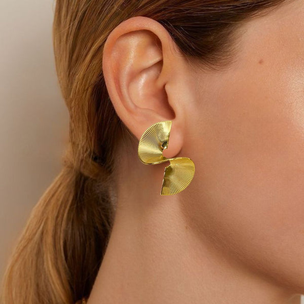 Graceful Gold Sensu Fan Earrings