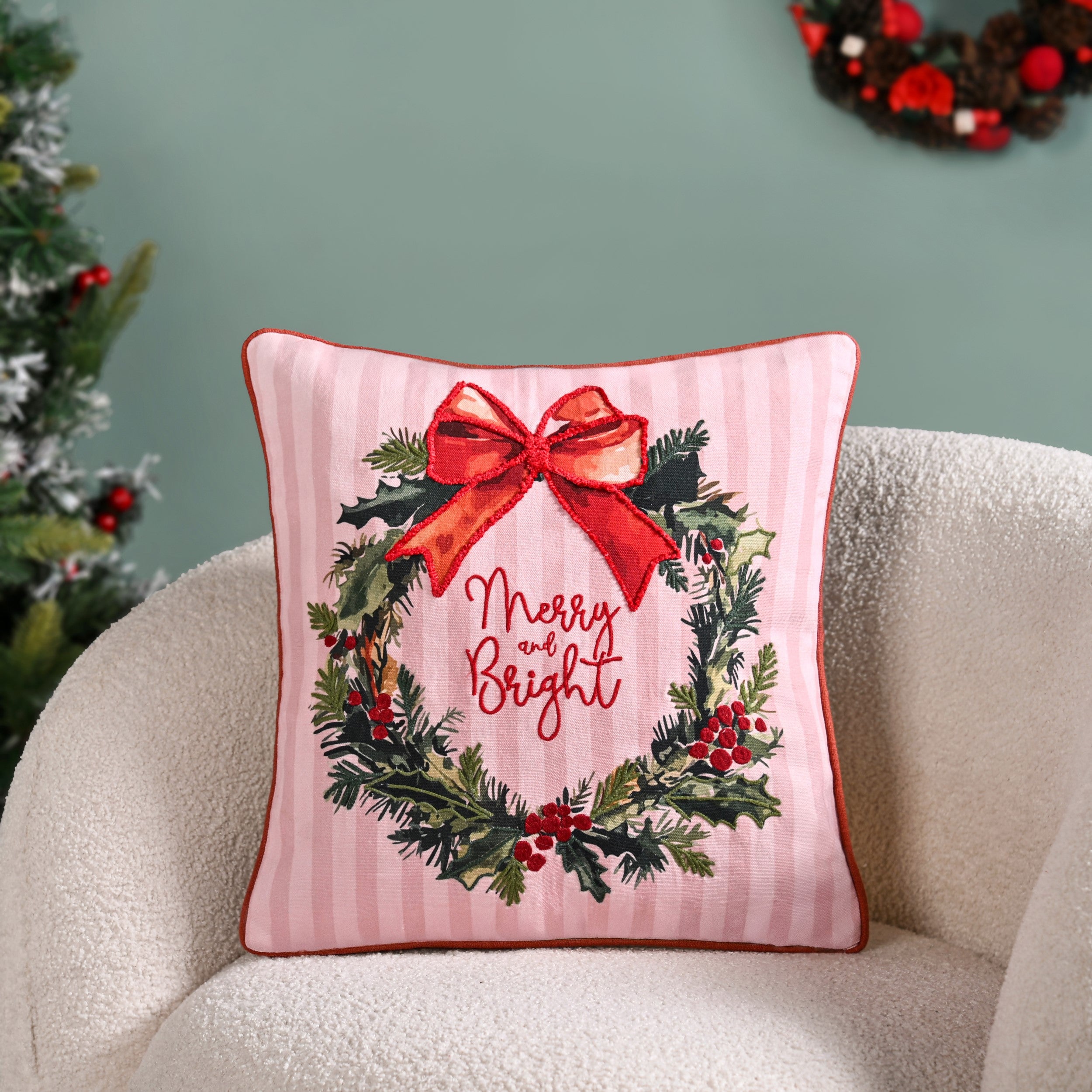 Holiday Wreath Embroidered Christmas Cushion Cover 40x40cm
