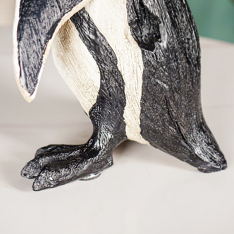 Penguin Decor Small Wooden Carved Finish
