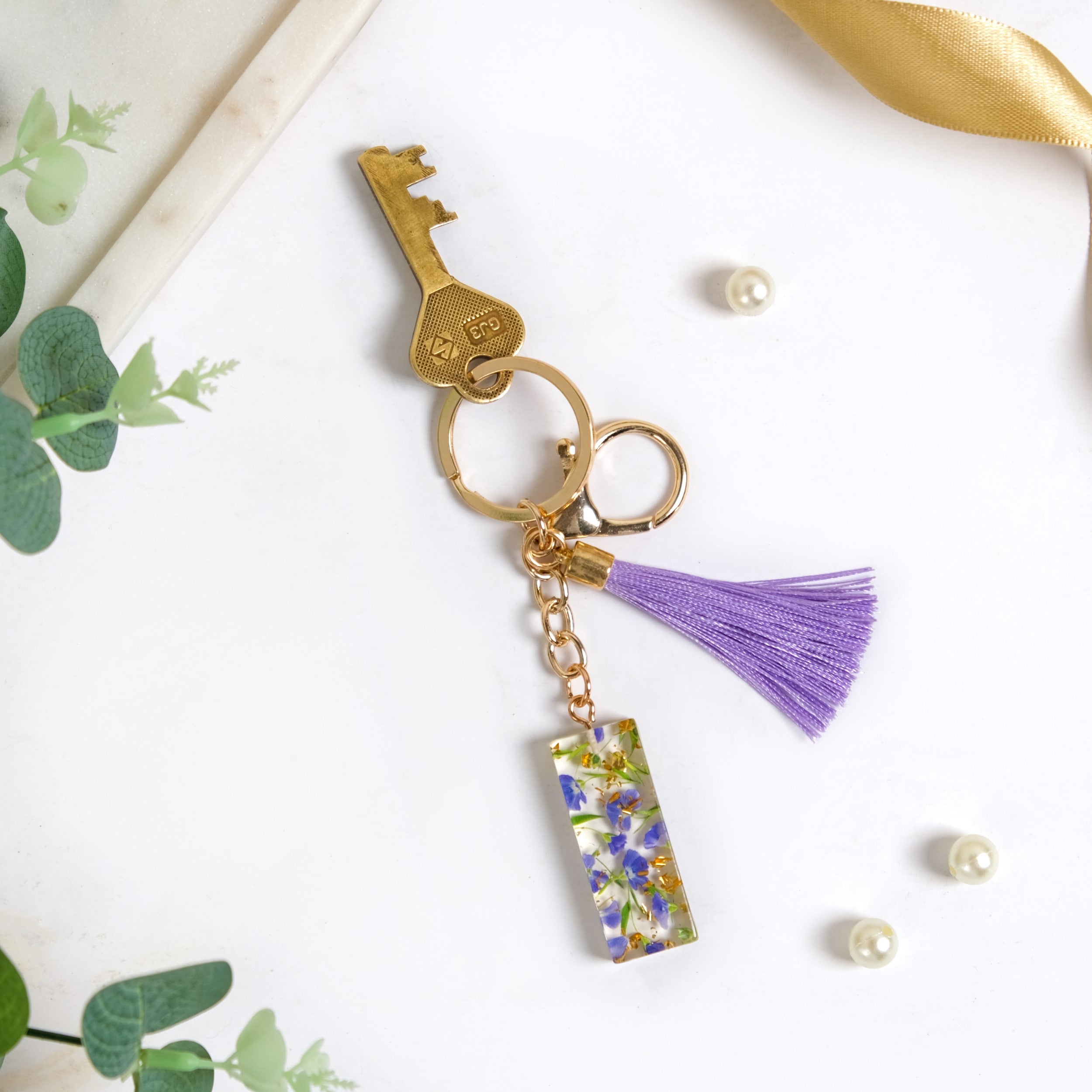 Iconic I Resin Keyring With Lavender Tassel Online - Premium