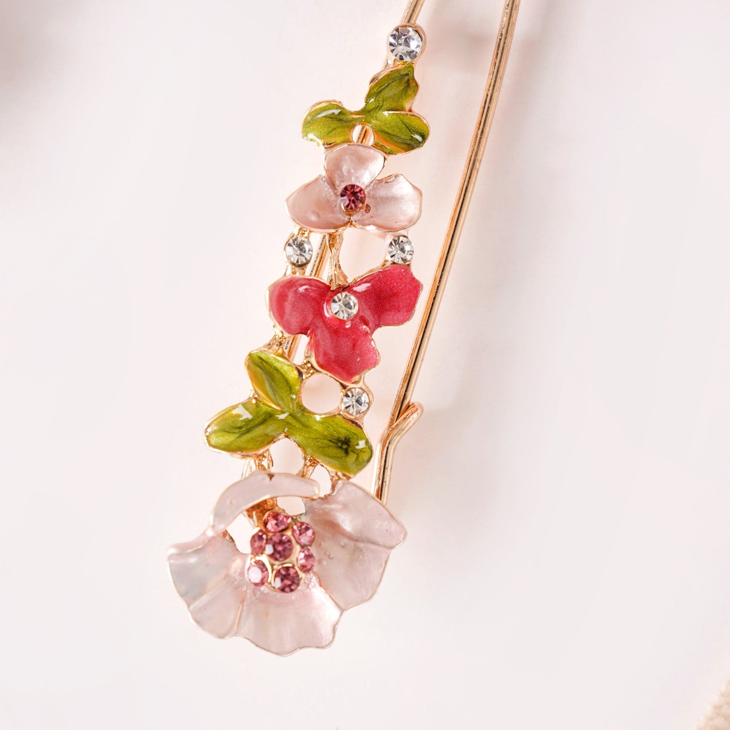 Garden Of Life Saree Pin Set of Online Premium Beauty