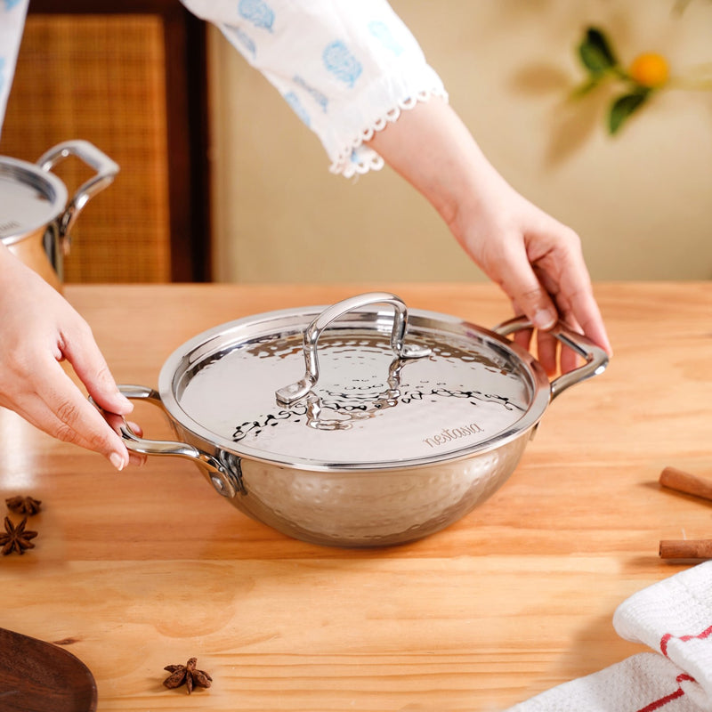 Hammered Stainless Steel Kadai With Lid 2250ml