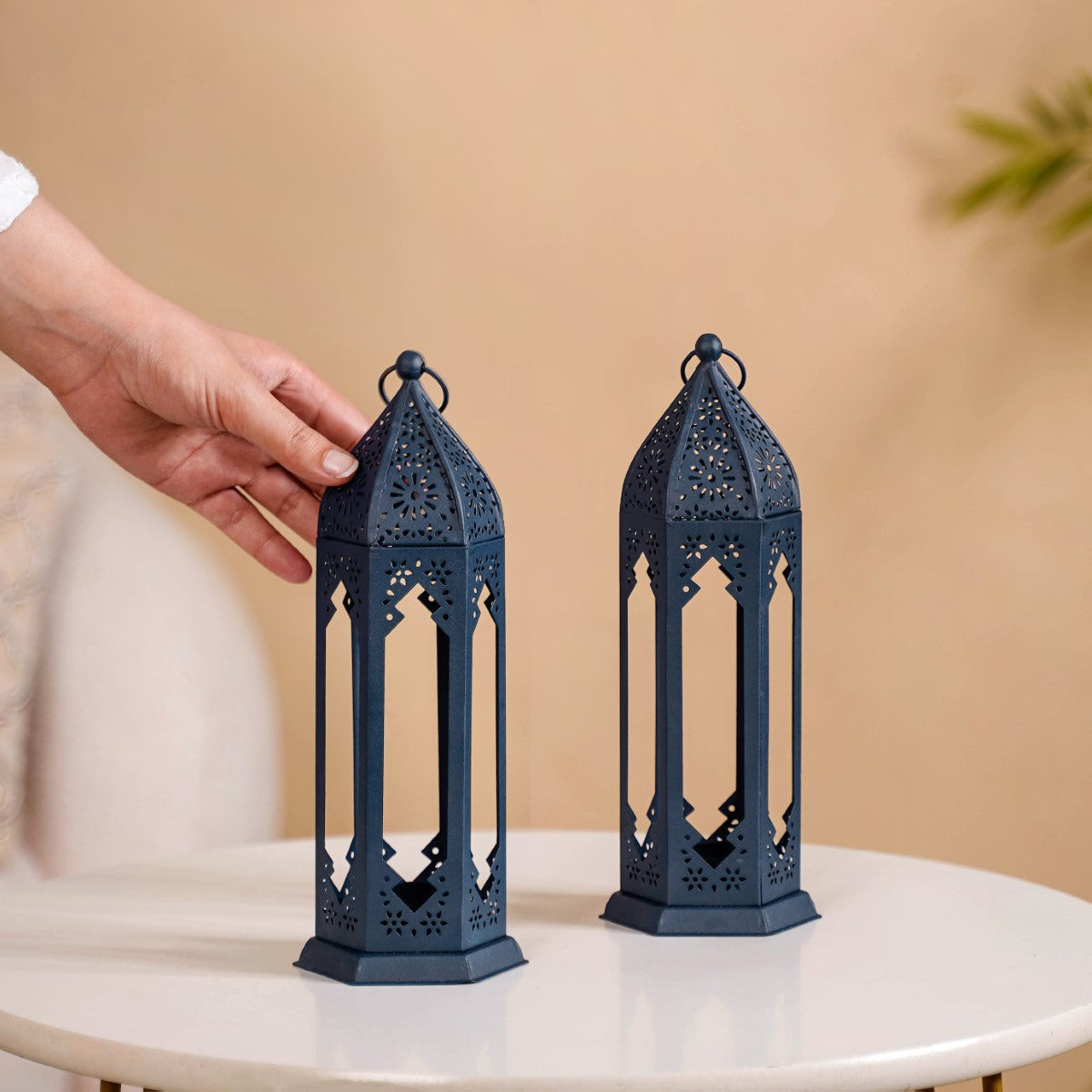 Hanging moroccan candle lantern and stand discount set