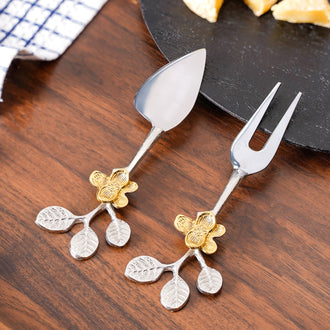 Leaf Design Cheese Knife Set Of 2