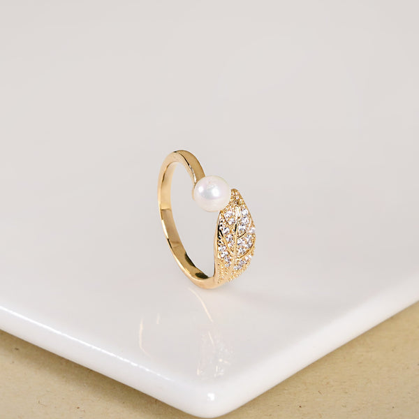 Ethereal Leaf Pearl Gold Ring