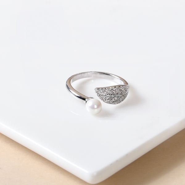 Ethereal Leaf Pearl Silver Ring