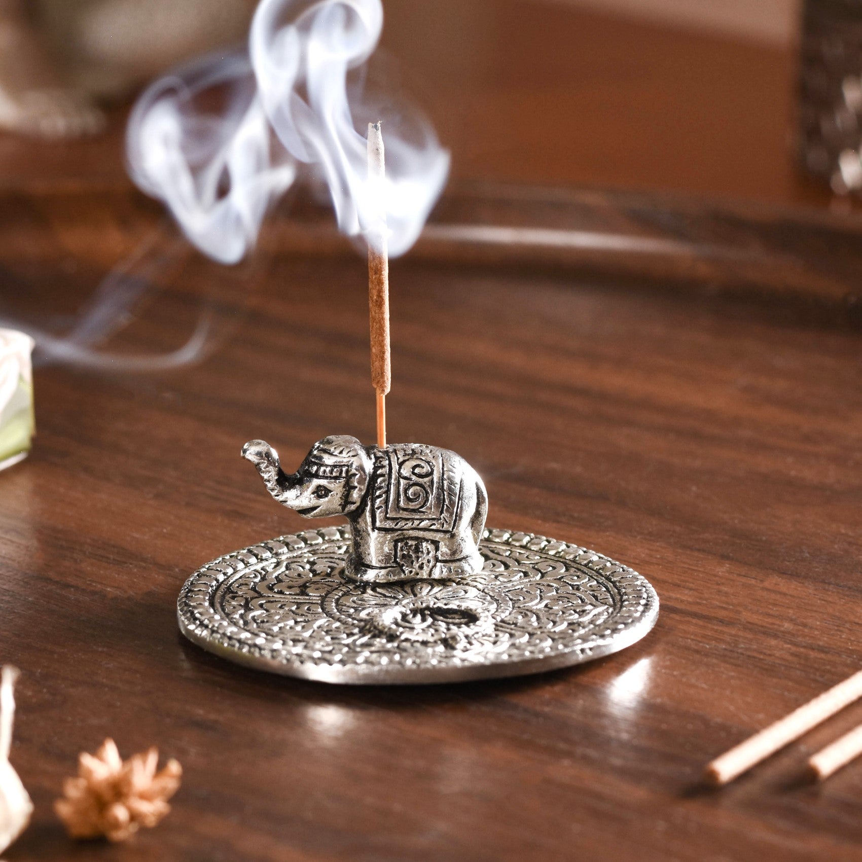 Healing Herbs フラワーエッセンス 木箱入り　ポストカード付 Elephant Round Incense Holder With Incense Sticks And Cones Online