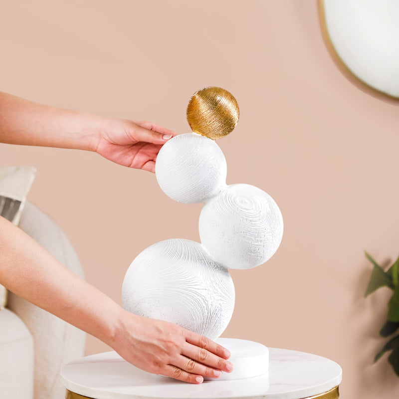 Molecular Geometric Sculpture White And Gold