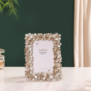 Silver Table Photo Frame With Flowers 8