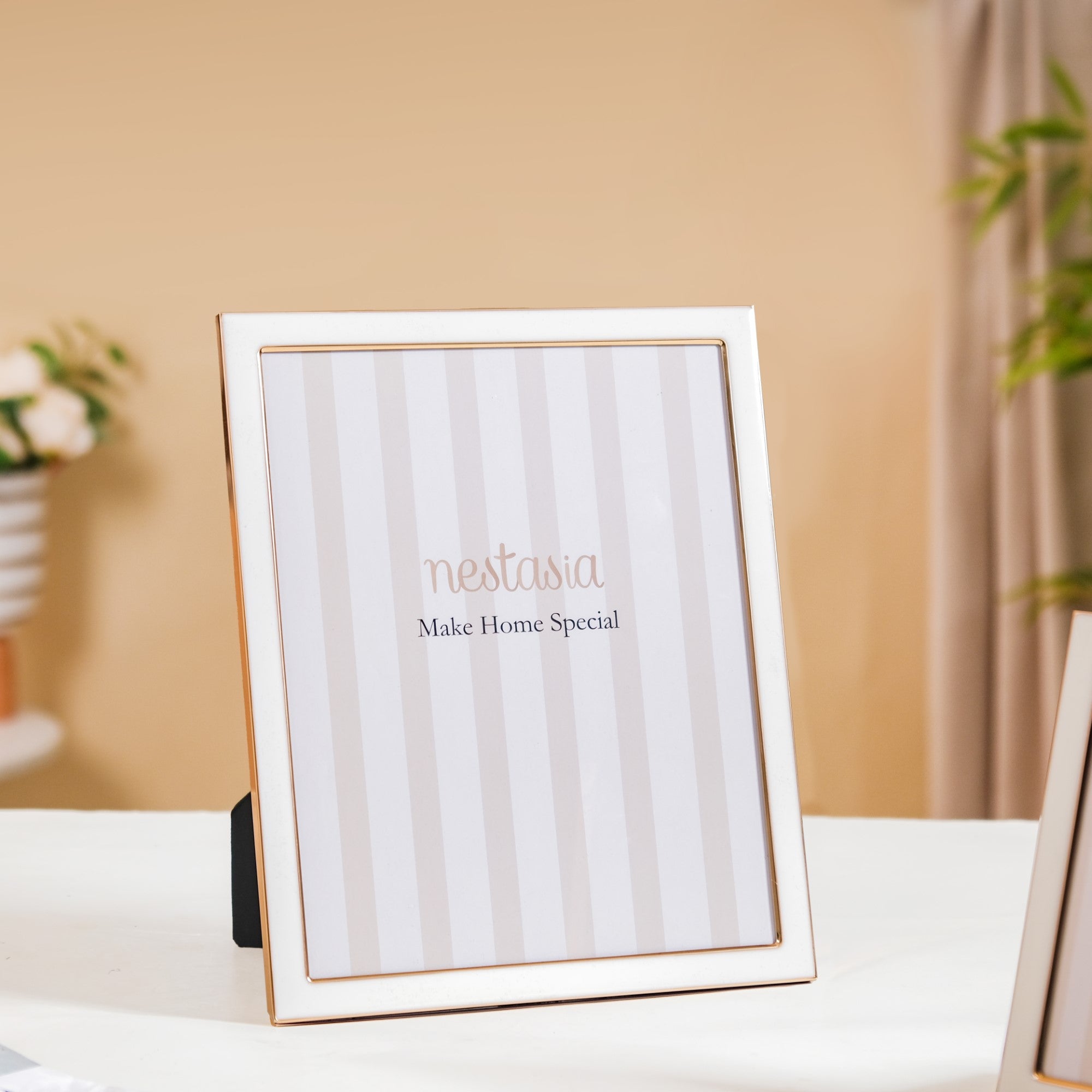 Minimalist Rectangle Photo Frame Set Of 3 White Gold Online - Premium ...