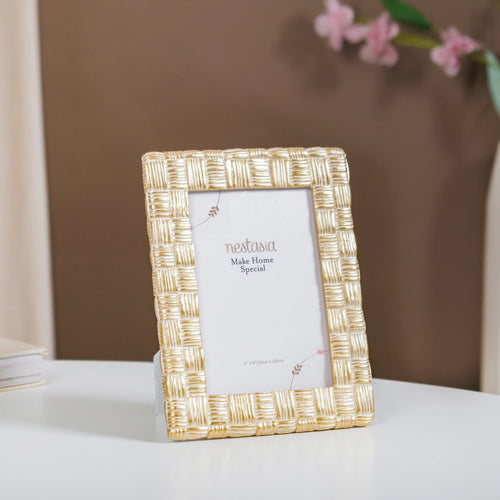 Small 4x6 Woven Frame