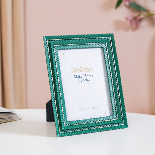 Chic Tropical Photo Frame 9