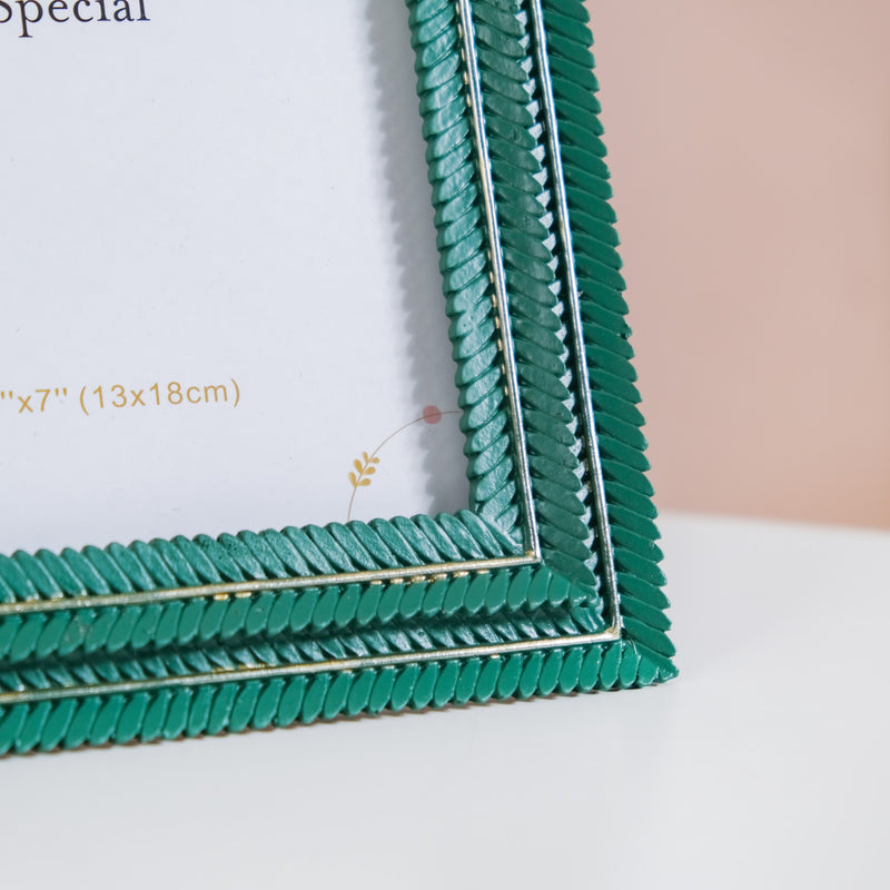 Chic Tropical Photo Frame 9"x7"- Chic Tropical Frame, Tropical Photo Decor, Stylish Photo Frame, Chic Tropical Decor, Modern Tropical Frame