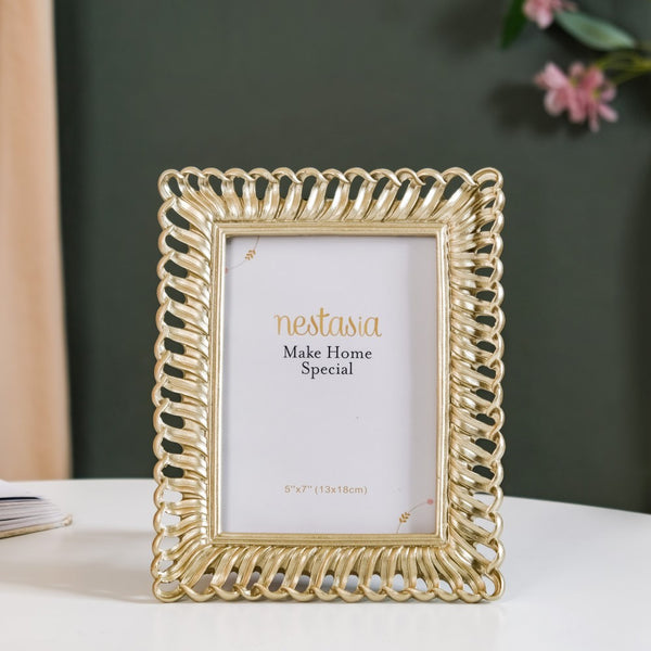 Classic Gold Photo Frame 9.5