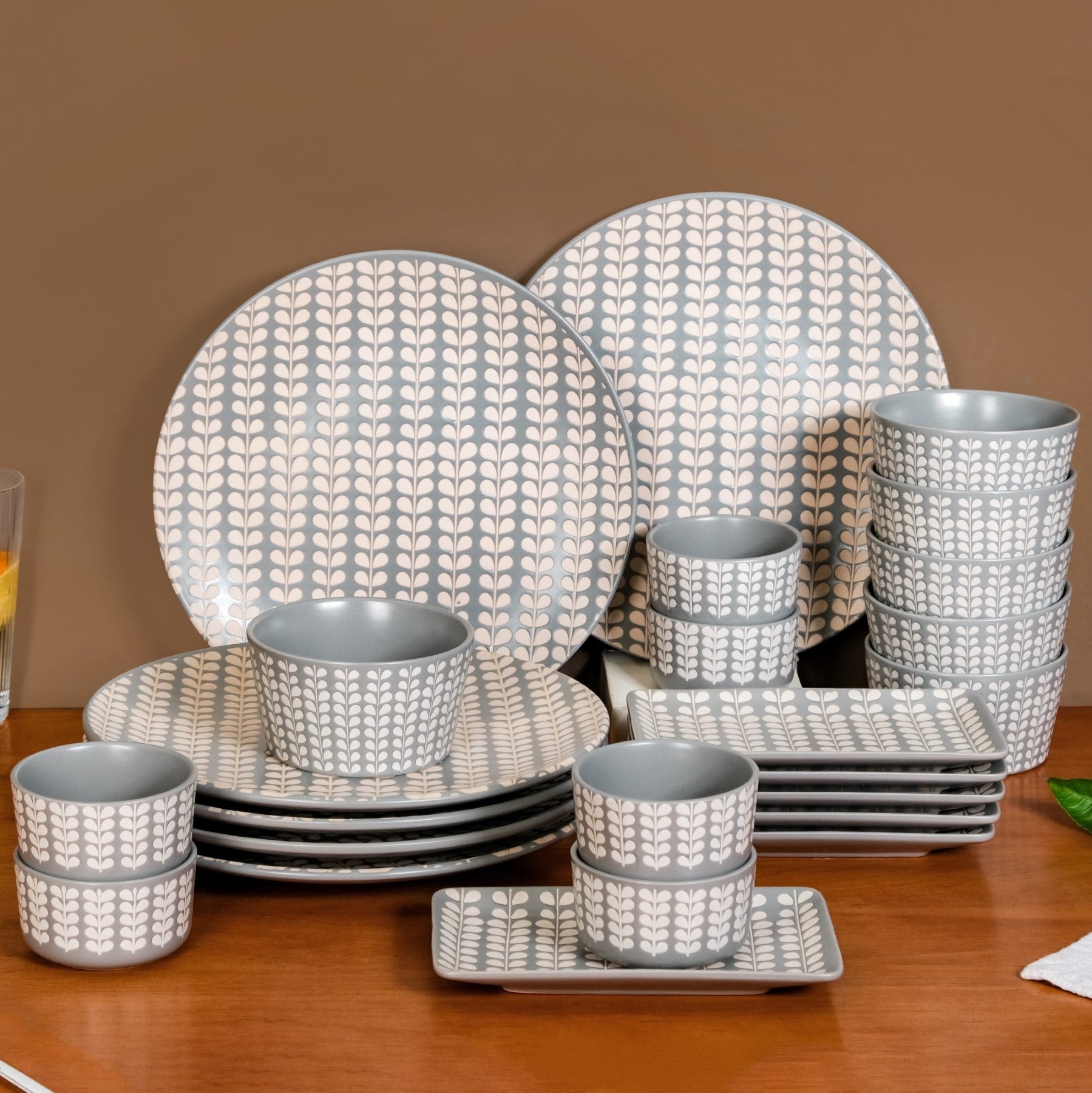 Robinia 24 Piece Ceramic Dinner Set For 6 Online - Premium Dinner