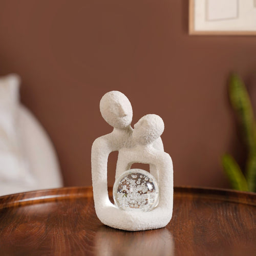 Romantic Embrace Home Decor