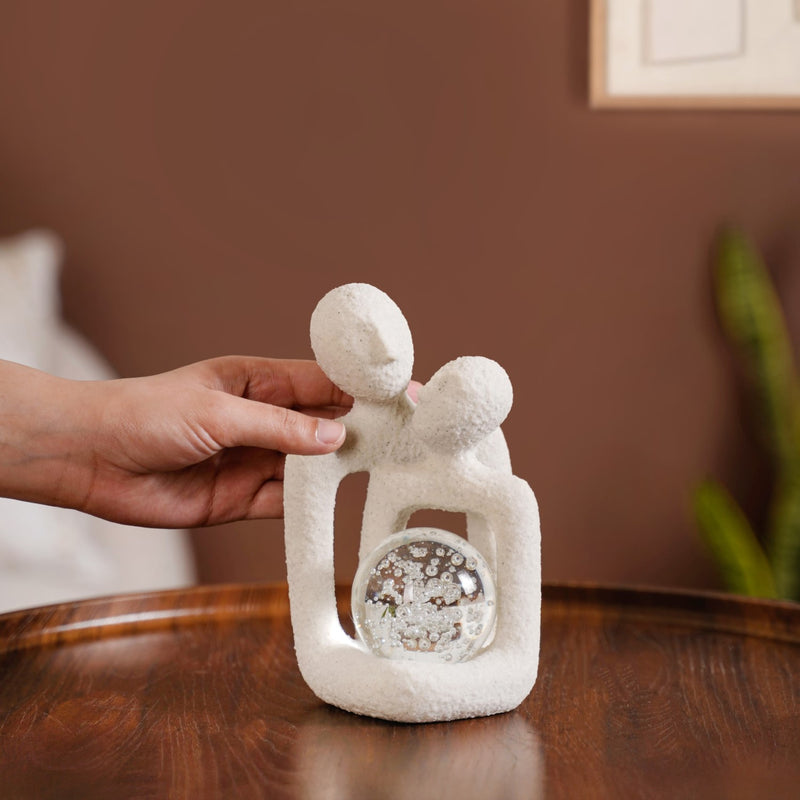 Romantic Embrace Home Decor