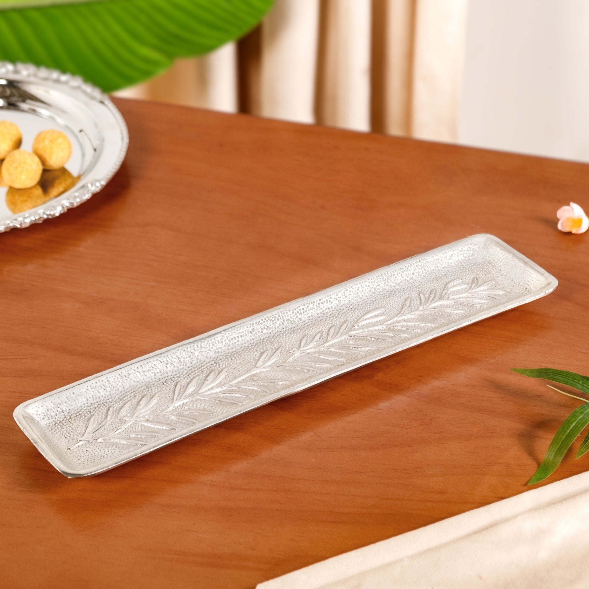 Royalcore Embossed Decorative Long Tray