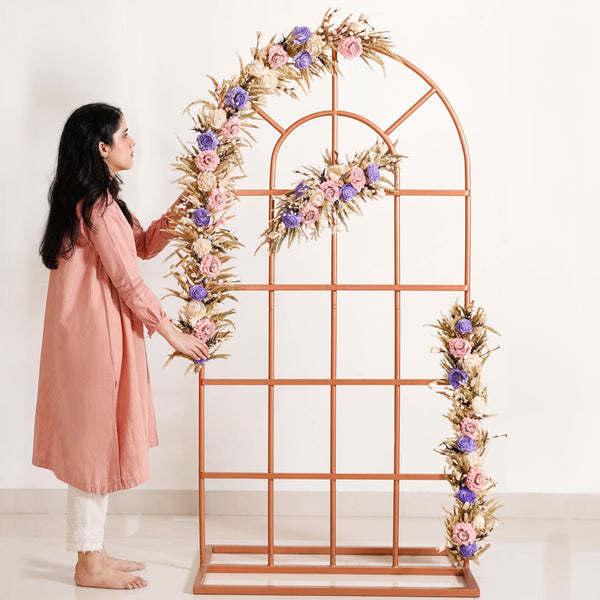 Bronze Arch Window Metal Backdrop Frame With Decorations 42 Inch