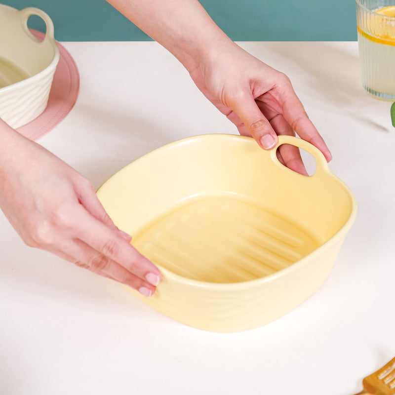 Pastel Baking Serving Bowl With Handle Yellow 800 ml - Serving bowl, yellow bowl, ceramic bowl, microwave safe bowl, bowl with handle